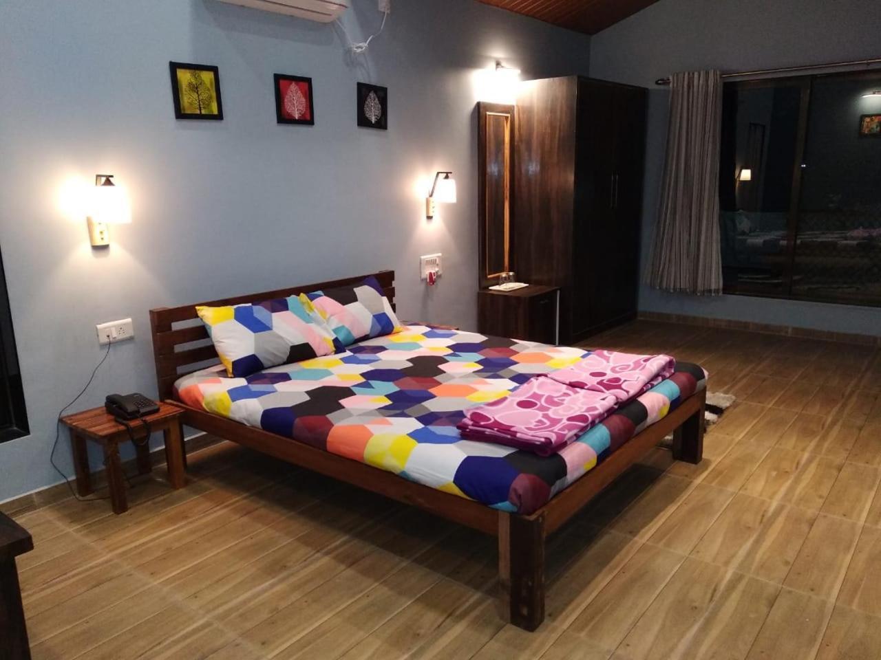 Bed and Breakfast Rutu Enclave Murūd Exteriér fotografie